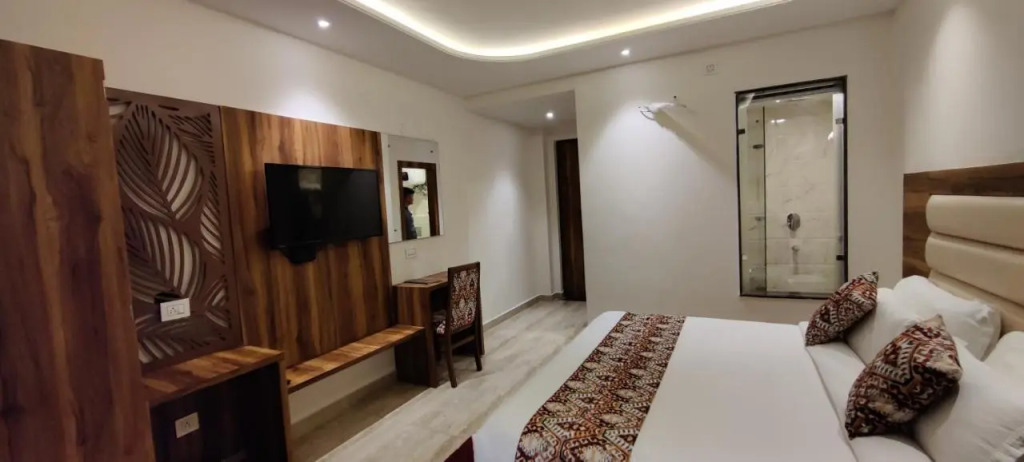 Hotel Classic Hills Bhagsunag Luxury Stay #Best Hotel in Mcleodganj #Mountain View Balcony Rooms #Spacious Parking #Prime Location in Dharamshala #Near Bhagsunag Waterfall #Top Selling Property in Mcleodganj