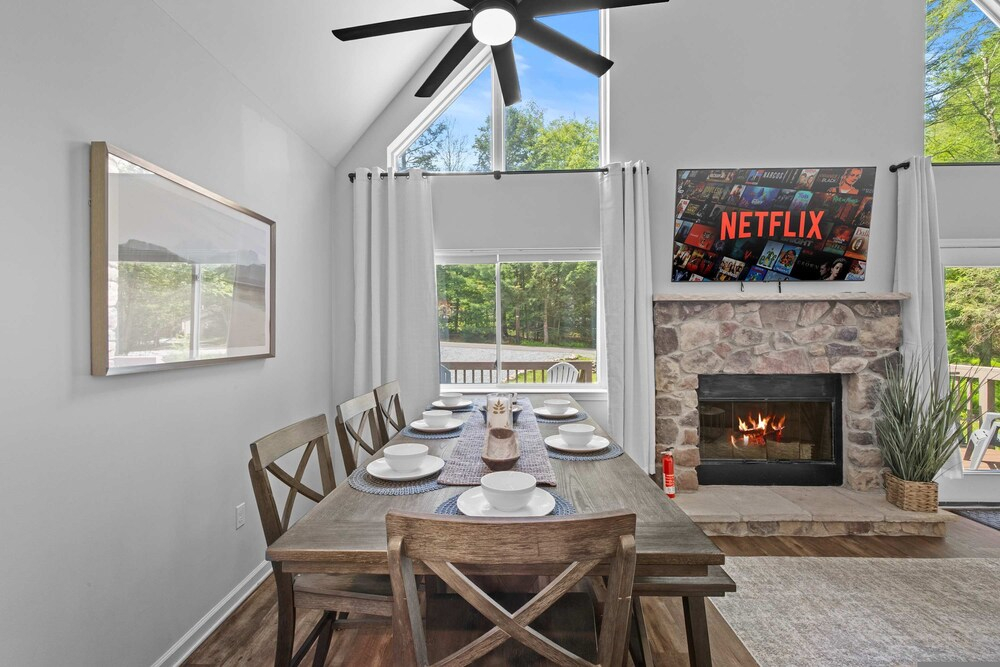 Near Jfbb With Private Hot Tub and Game Room