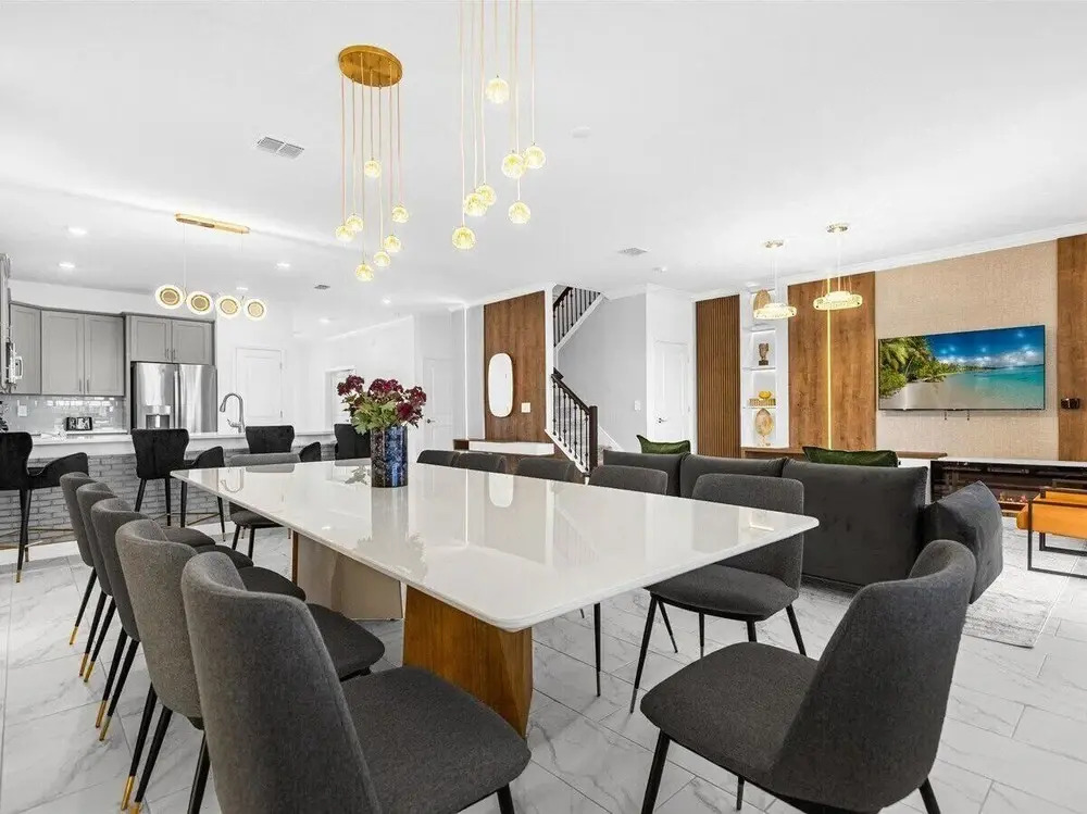 4308pw · Brand New Storey Lake 9BR Villa/summer Kitchen