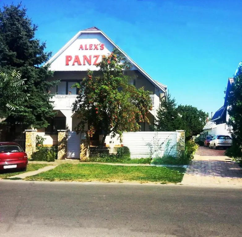 Alexs Apartman & Panzió