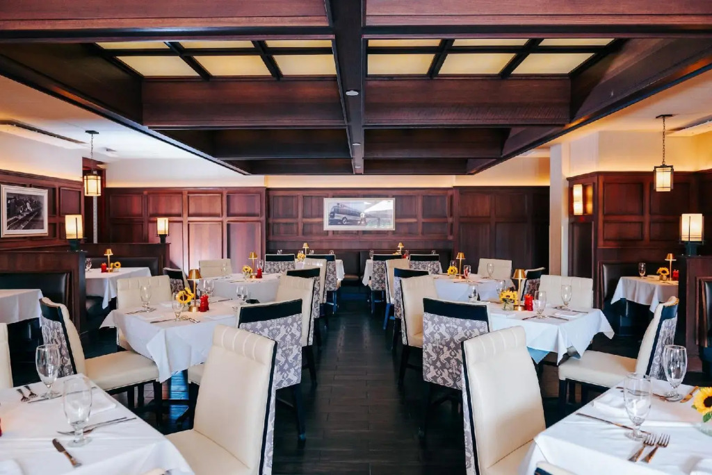 Saint Johns Resort