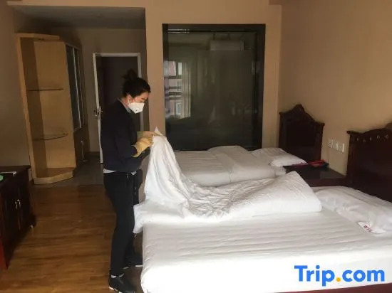 Wutong Hotel (Beijing Changping University of Petroleum)