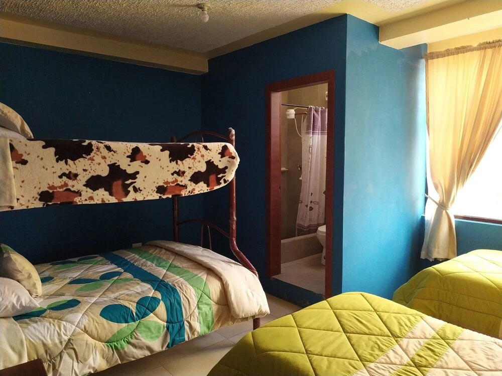 Hostal y Complejo Turístico La Rueda