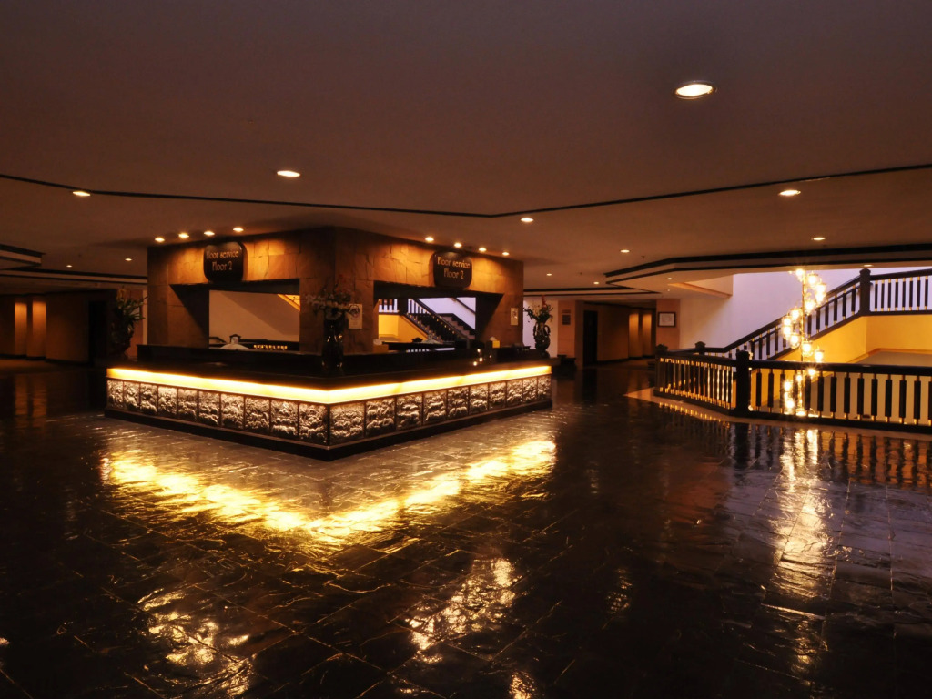 Iyara Lake Hotel & Resort