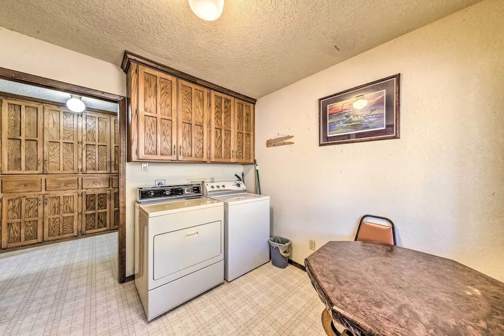 House of Angels Retreat w/ Deck Near Winter Park