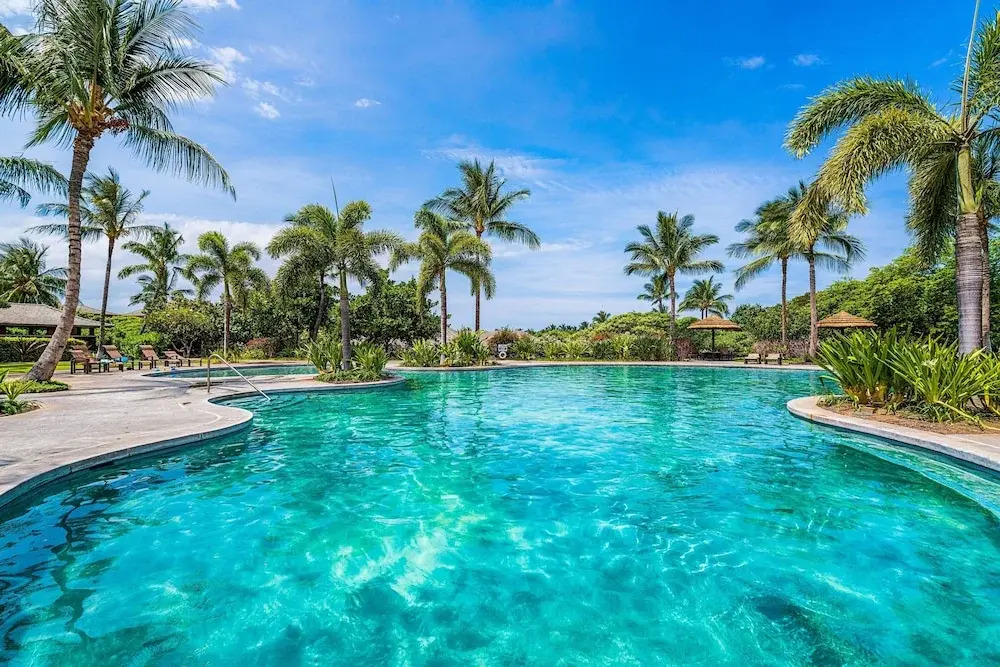 Beautiful Townhouse - Great Amenities and Spacious Lanai! Comes With Beach Pass! - Vrkcv