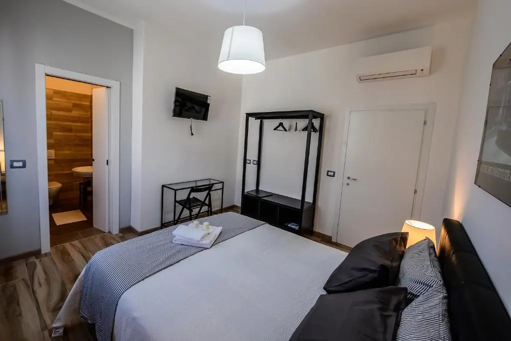 PATTYS GUESTHOUSE