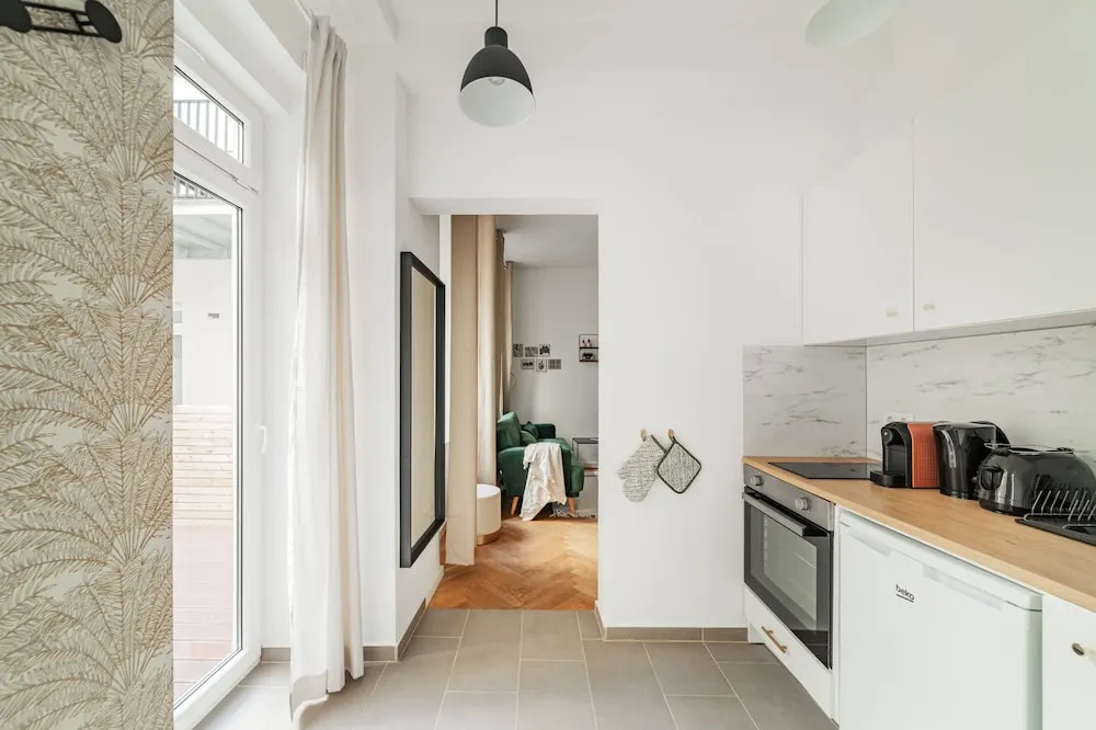 The 15s Apartments