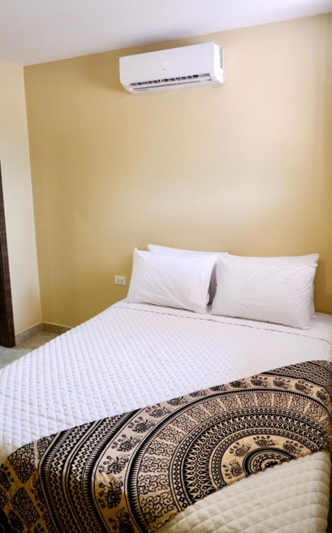 Paradise Project Hostal