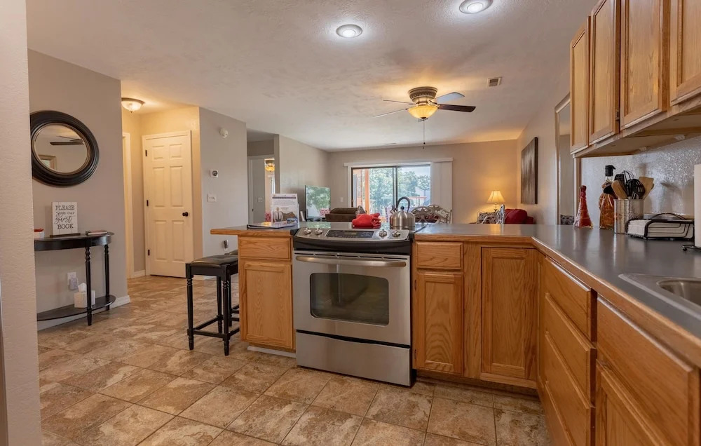 Sweet Spot 2 Bedroom Condo