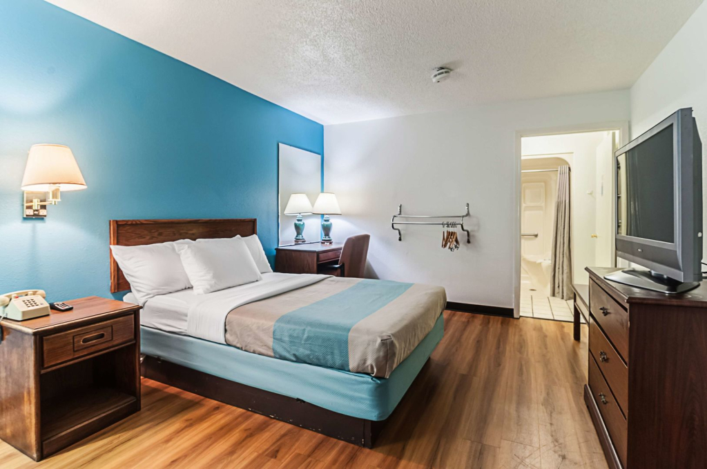 Motel 6-Southgate, MI - Detroit