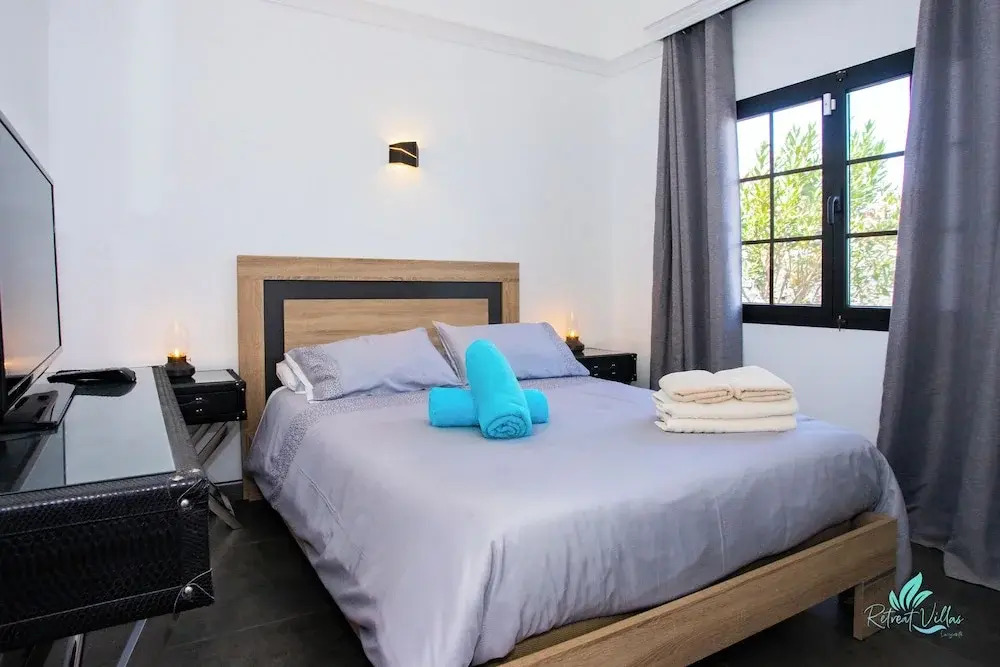 Gorgeous Newly Renovated 4-bedroom Villa!