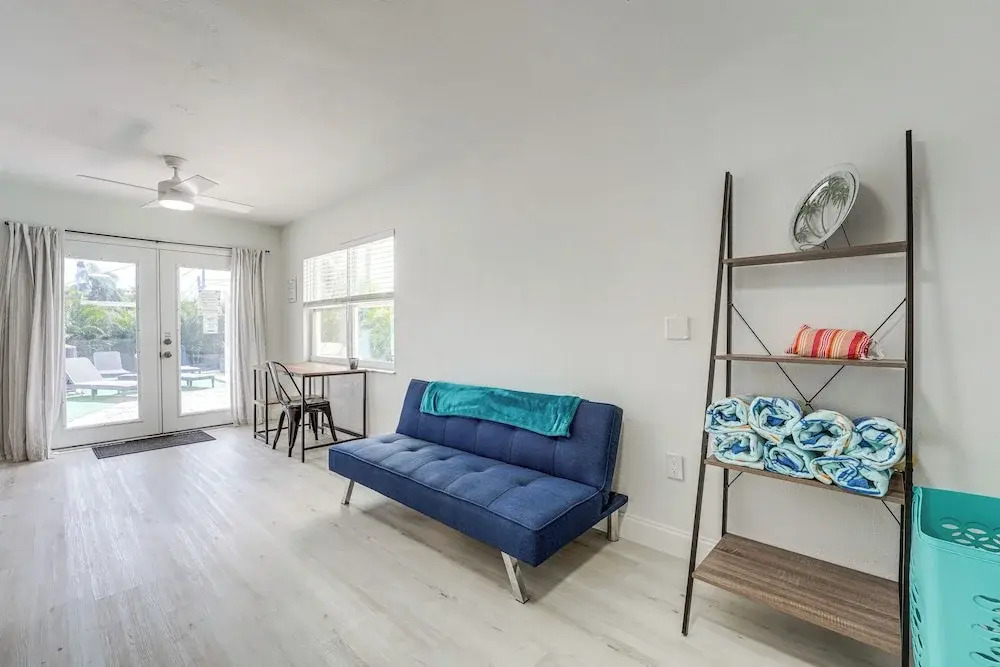 4 Mi to Beach! Furnished Outdoor Oasis in Seminole