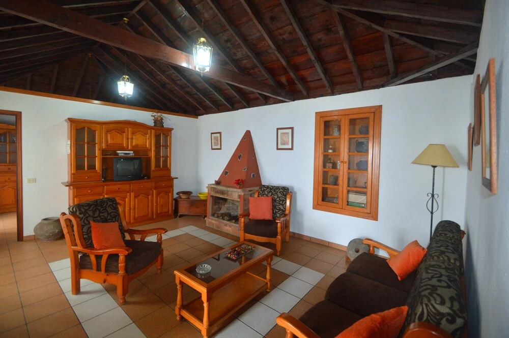 Casa Rural Peluquina by Isla Bonita