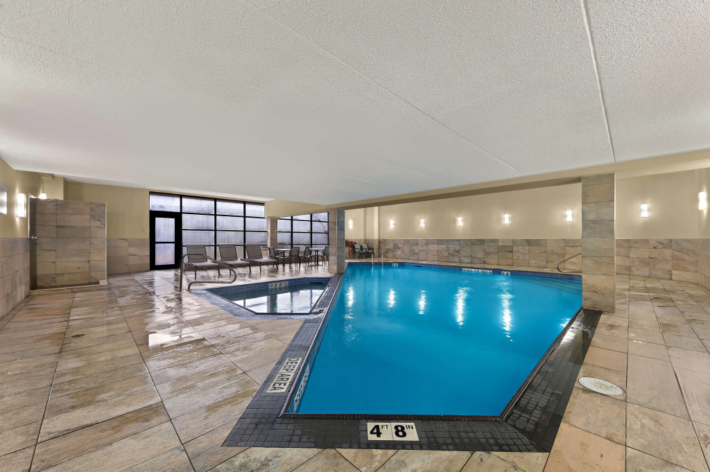 Best Western Plus Toronto North York Hotel & Suites