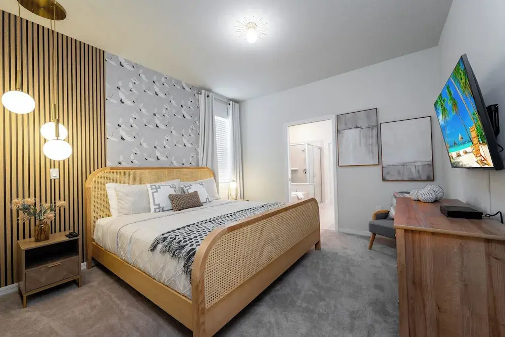 Dazzling New 7BR Villa  Disney Theme Rms