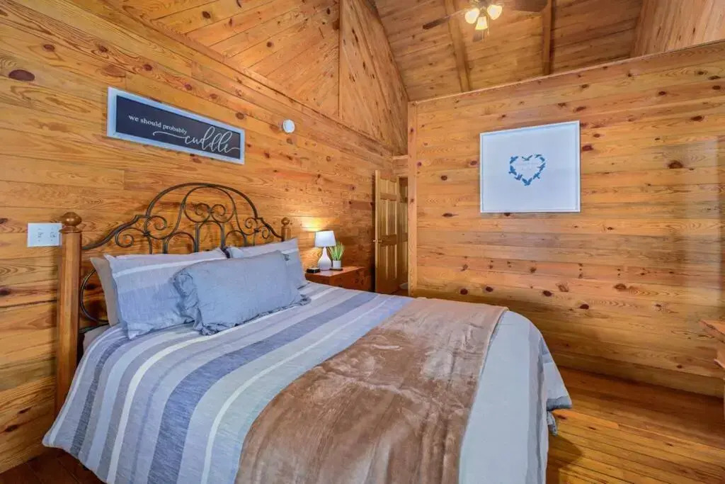 Beautiful View Log Cabin Fireplace Hot Tub Arcade Pool Fishing