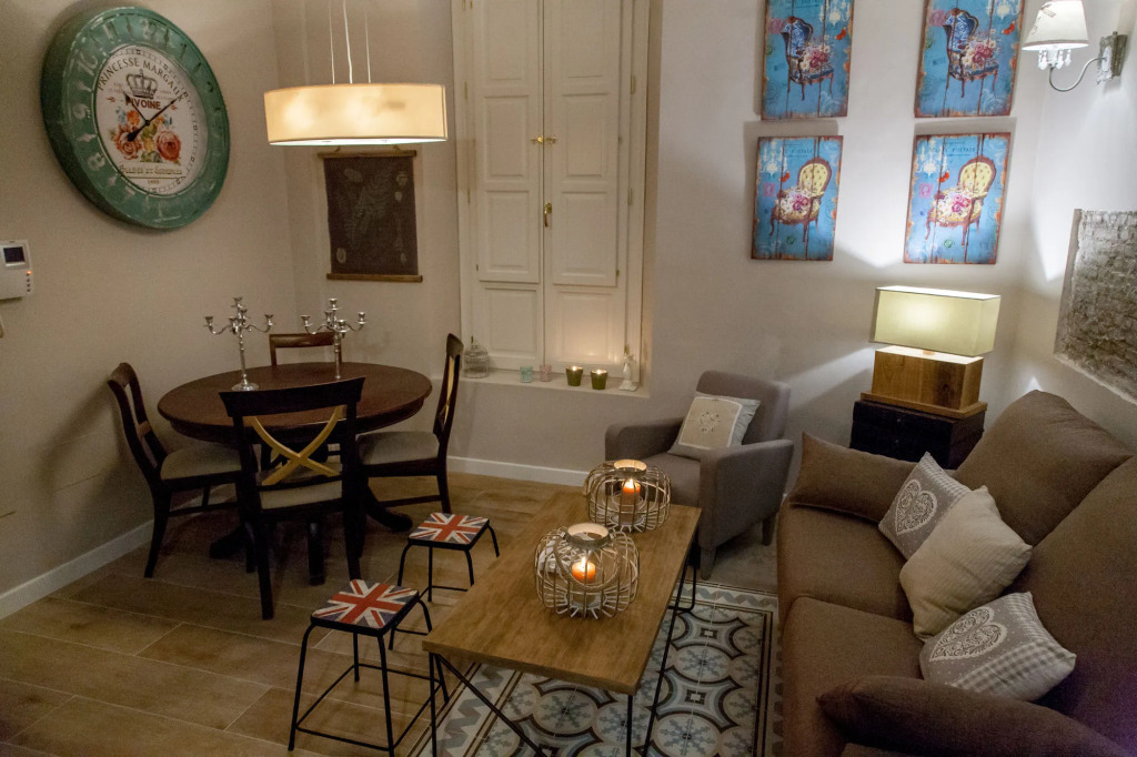 Apartamentos Luna Suites Palacio Almagra
