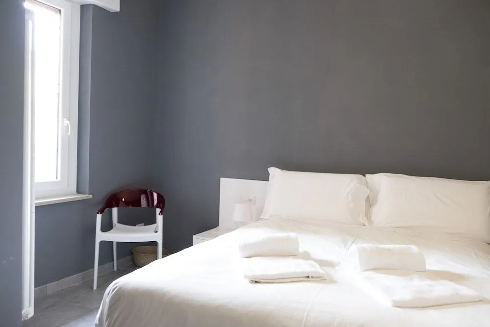 MiaVia Apartments- San Lorenzo