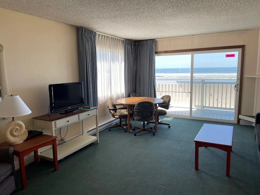 Rockaway Beach Resort