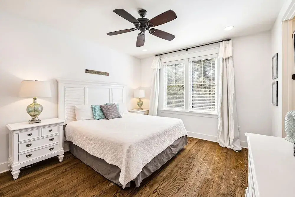 'seas The Day' In Watercolor Beach 5 Bdrm/slps 10 Steps To Dragonfly Pool! 5 Bedroom Home by RedAwning