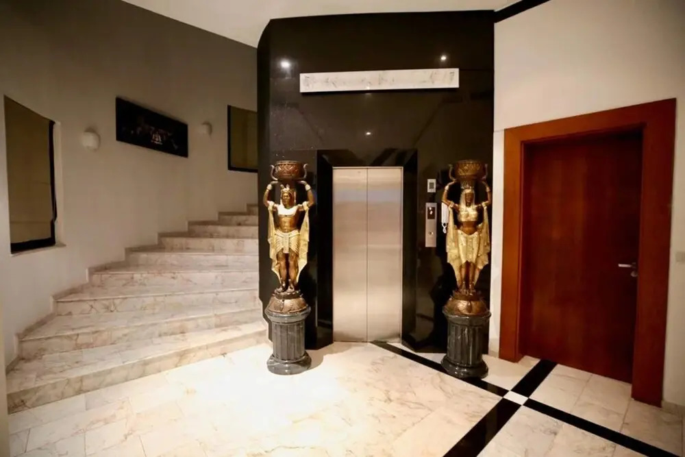 Thaillywood Luxury Palace Unique In Pattaya