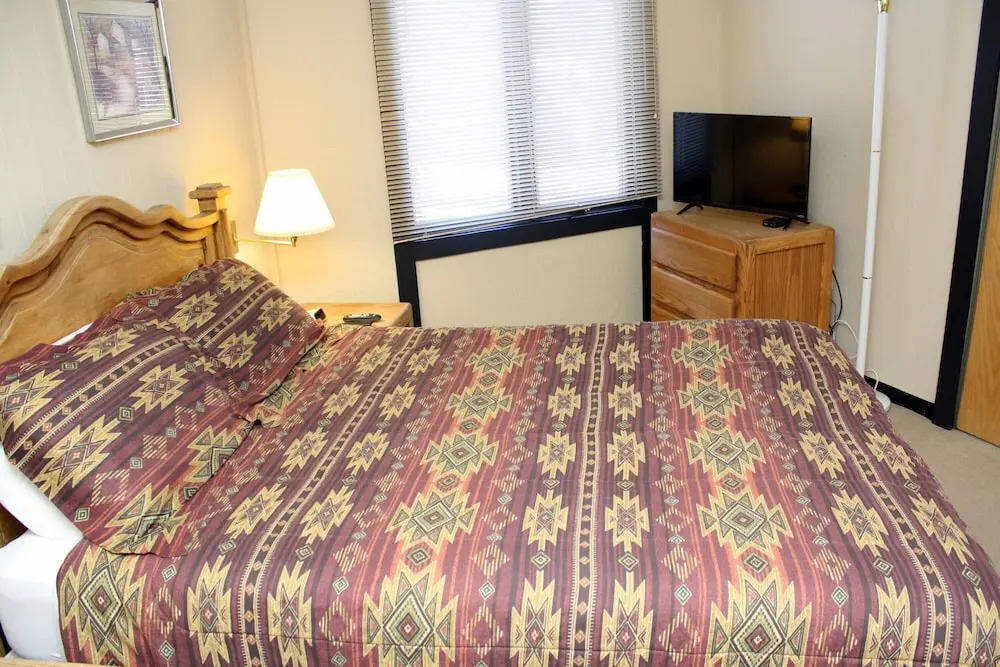 Goldcamp II H-119 By Peak Property Management
