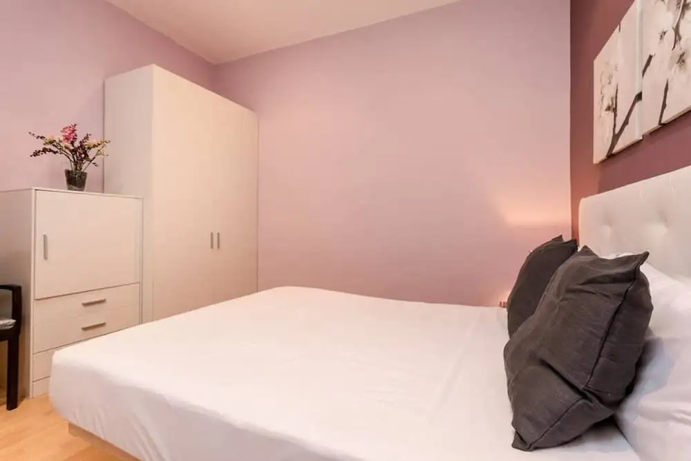 Fantastic 2 Bed Near Plaza Catalunya