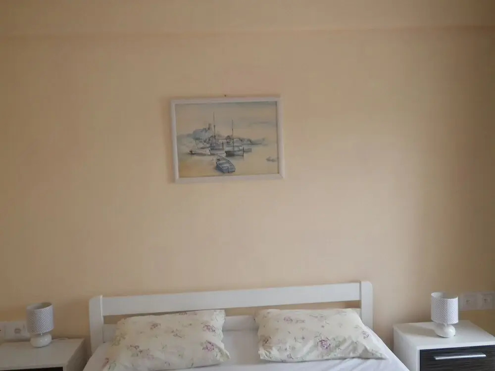Mir - Perfect Location & Cosy - A2