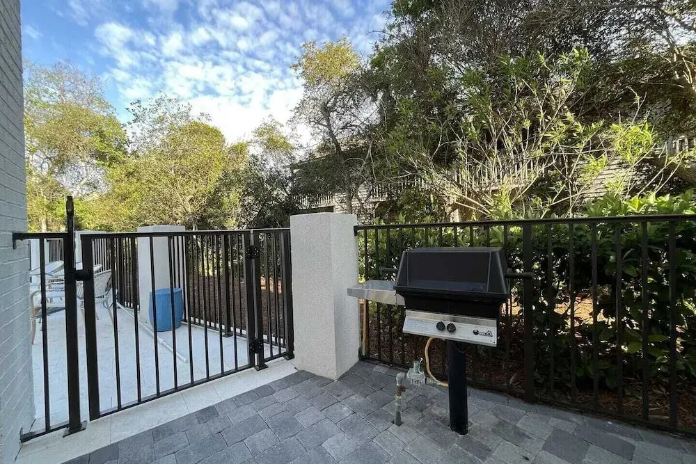 Casa d' Azure by Avantstay Sleeps 18, Private Pool, Golf Cart Included