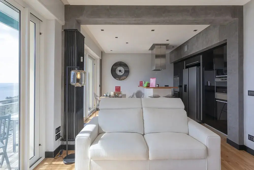 Stunning Seaview Apartment by Wonderful Italy