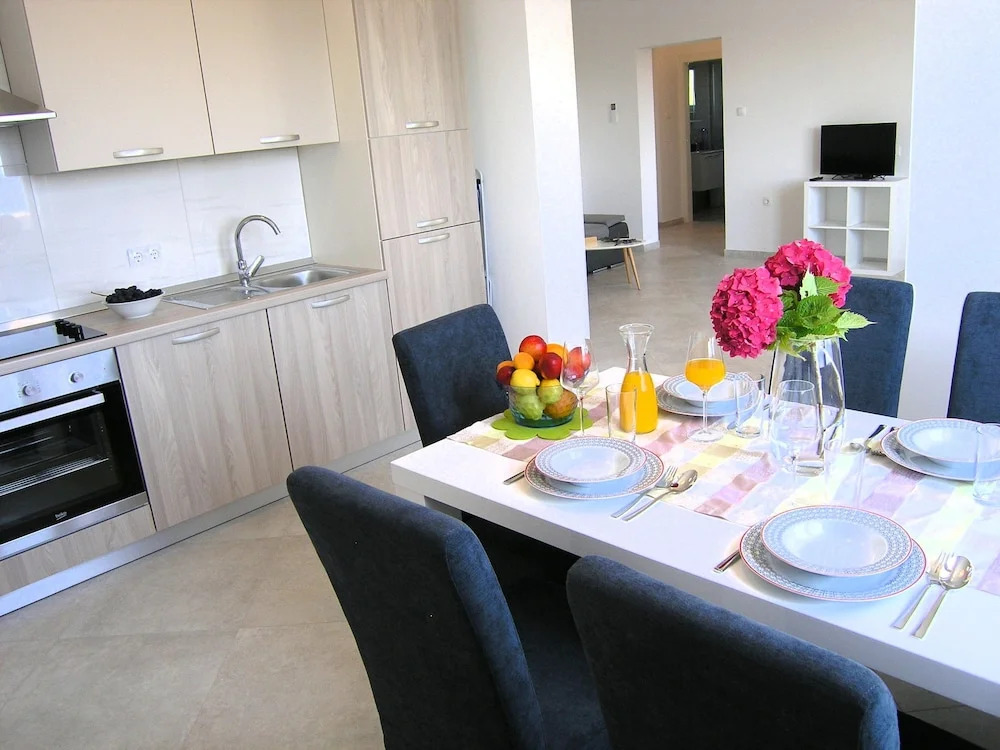 Apartments Dijanic