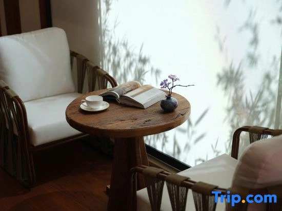 Lijiang Lanrun Homestay (Mufu Area, South Gate of Lijiang Old Town)