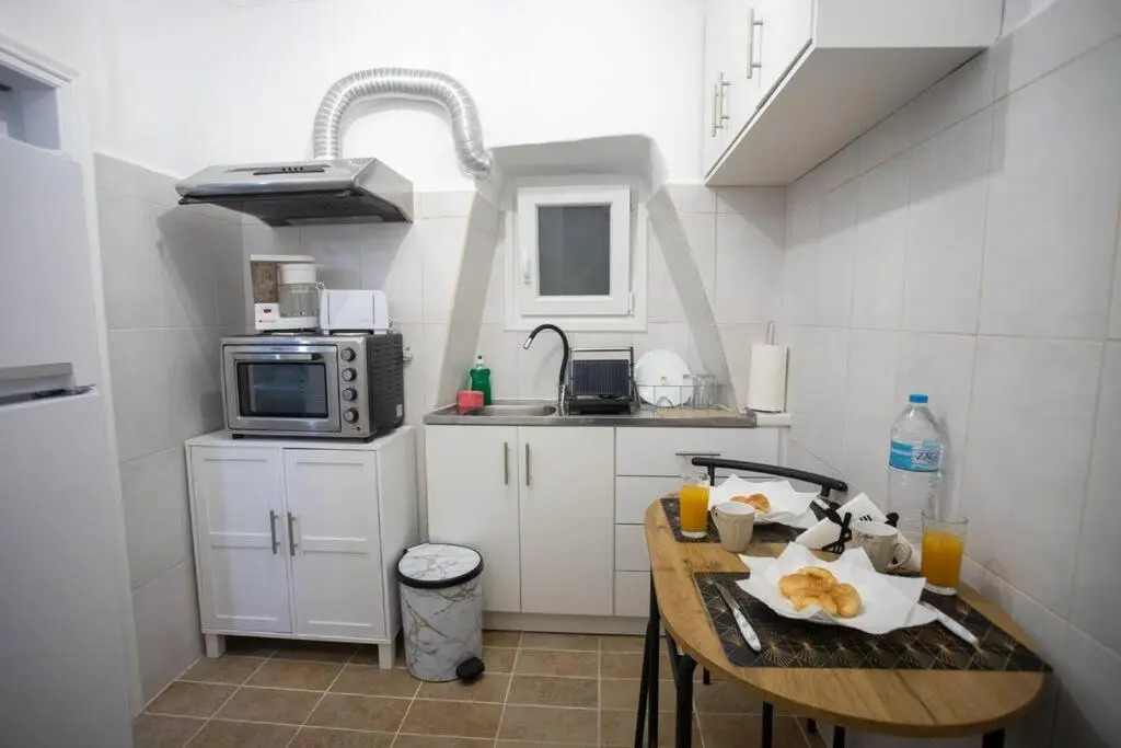 Akis studio apartment Liston square Corfu