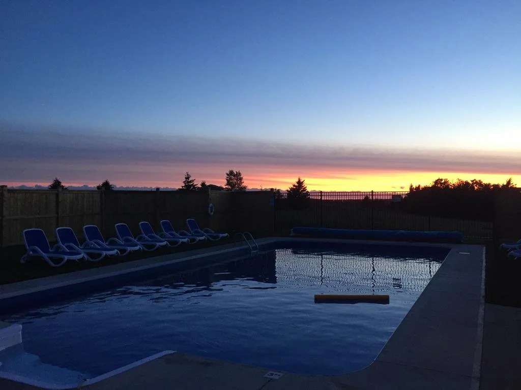 Cavendish Bosom Buddies Cottages and Suites