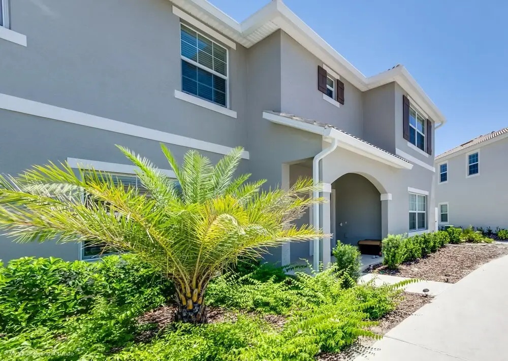 Romeo Circle Villa Storey Lake 1