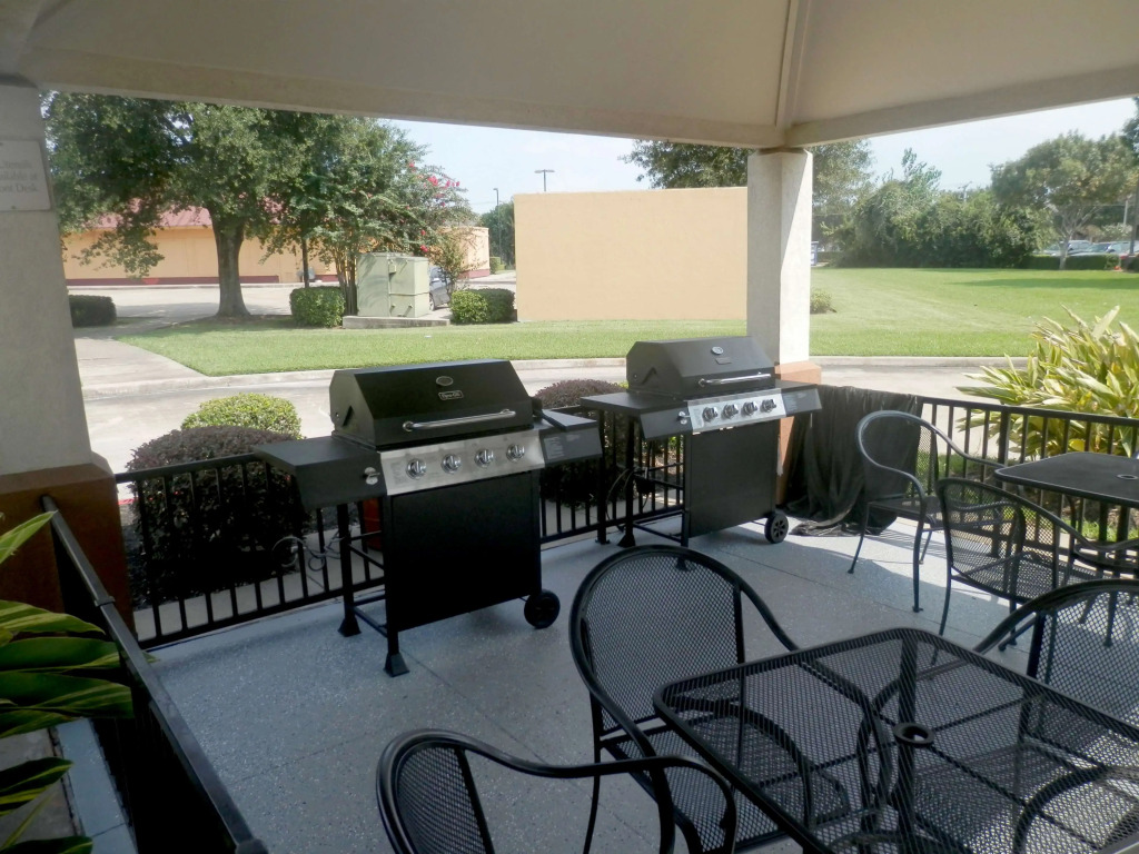 Sonesta Simply Suites Houston - NASA Clear Lake