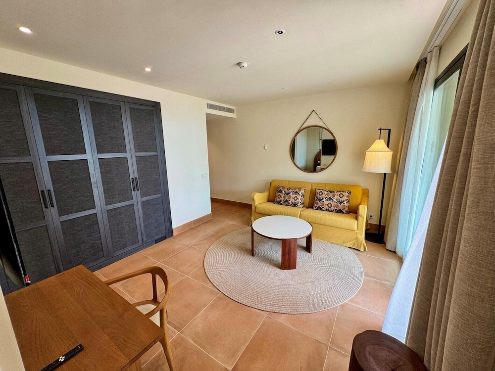 Hotel Punta Bermeja Premium