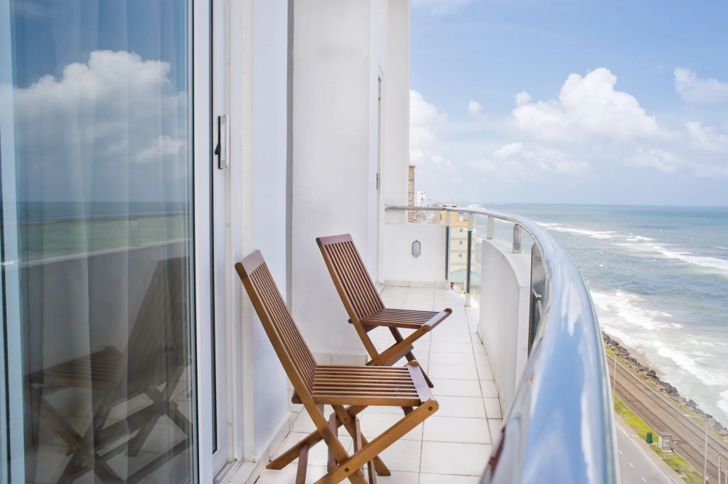 Ocean Edge Suites & Hotel Colombo