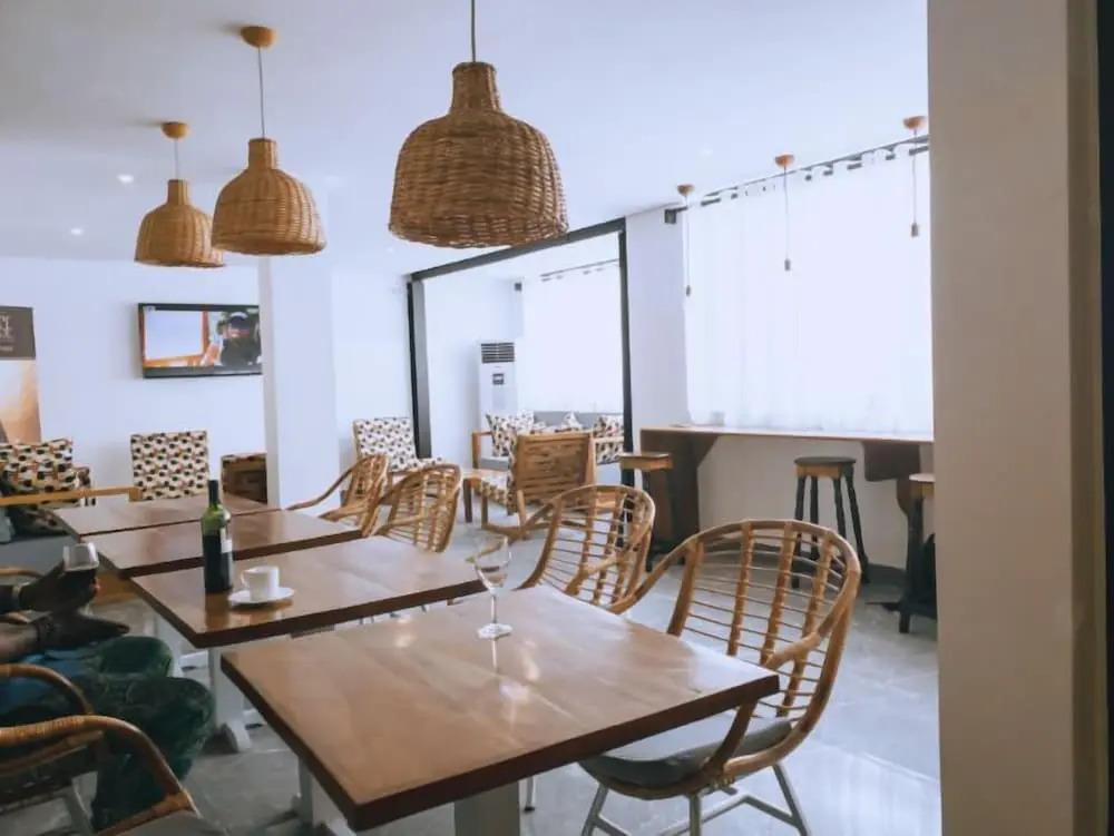 Elogia Hotel