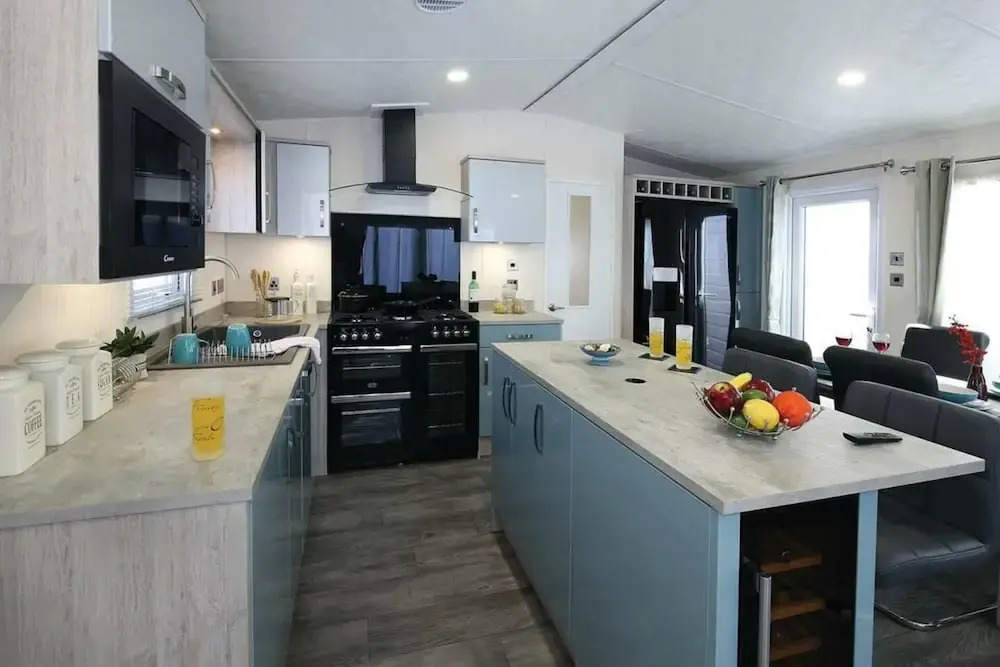 Superior 6 Berth Holiday Home in Suffolk,
