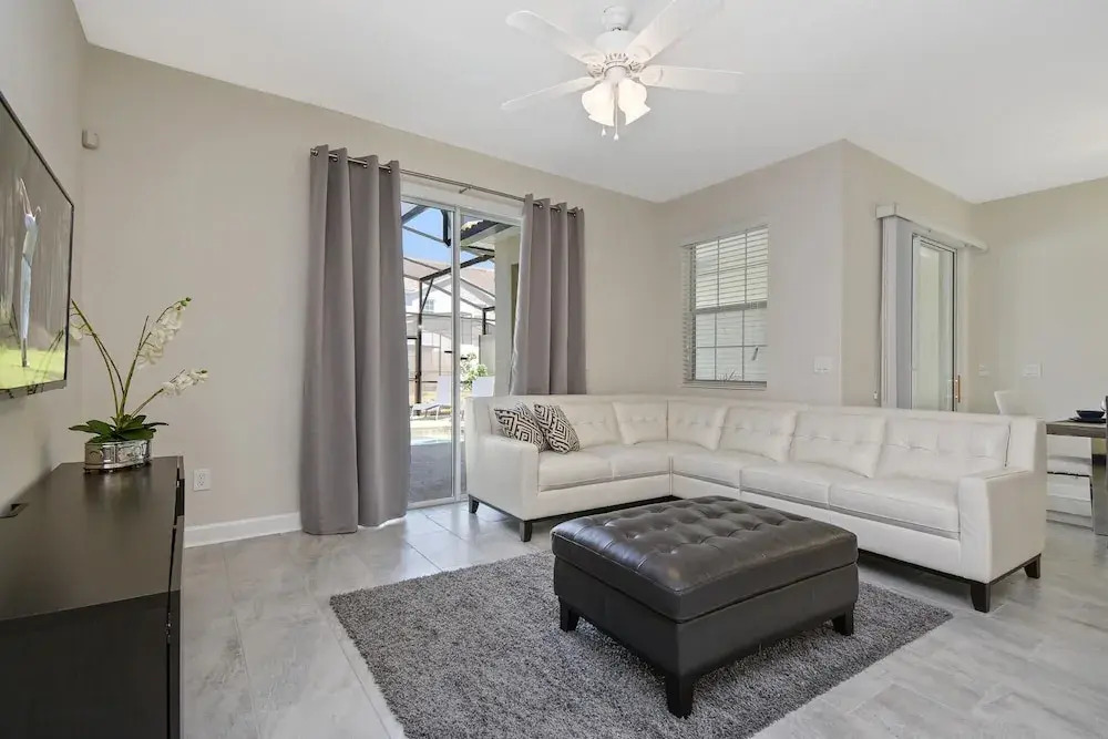 Family Friendly Four Bedroom w Pool 4896 Storeylakeresort