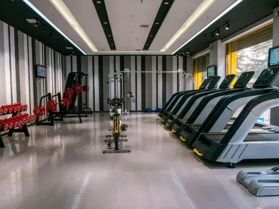 Yuepeng Meihao Hotel (Oriental Lijingmao Branch, Qingyang High speed Railway Station)