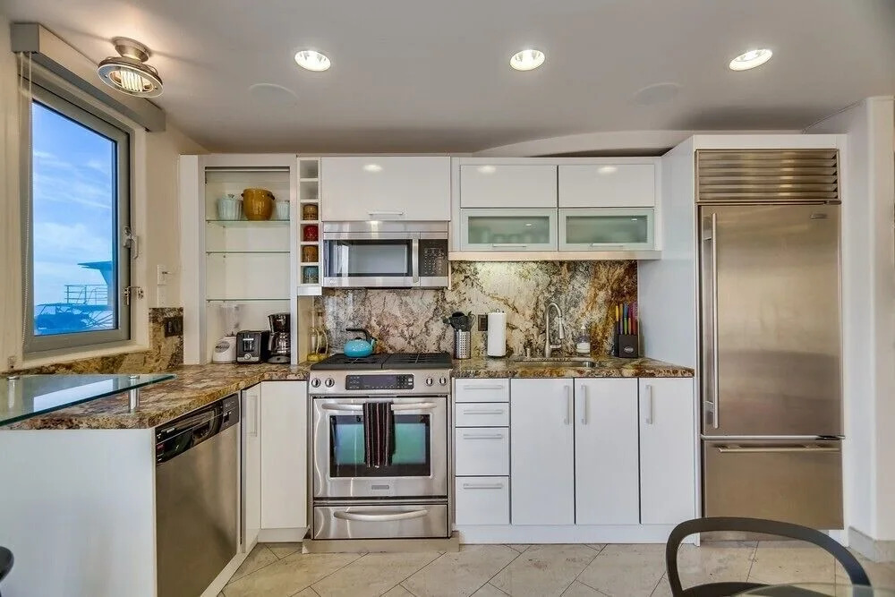 Surf Style 1 1 Bedroom 2 Bathrooms Townhouse