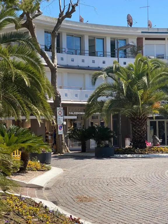 Velar Apartment Suites