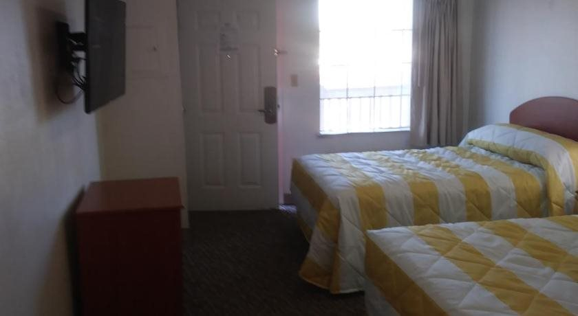 Intown Suites Extended Stay Dallas TX - Garland