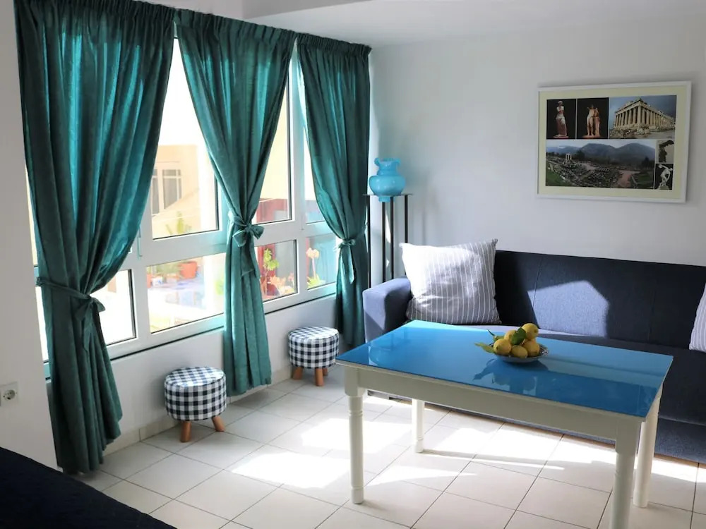 Down Town Appartment near Beach & Harbour in Agios Nikolaos