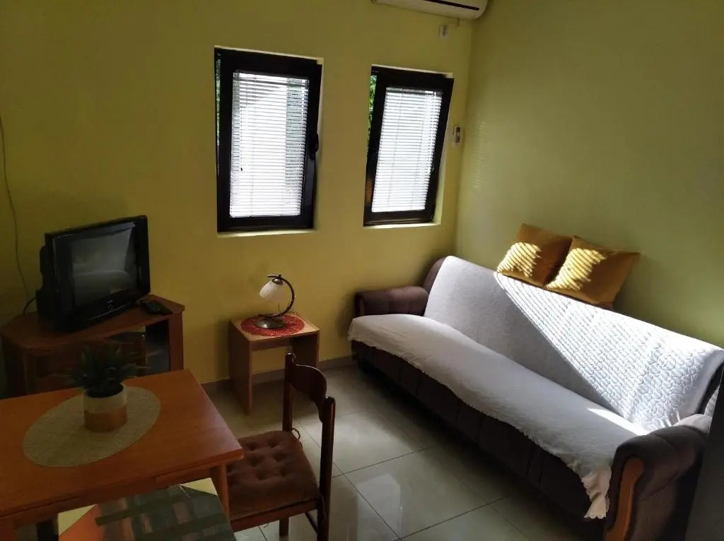 Apartments Dakovic M
