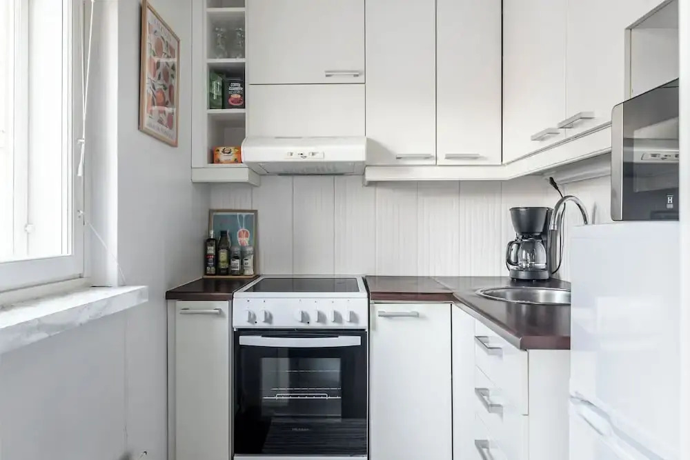 Apartments near Downtown & Sports Center with Free Parking