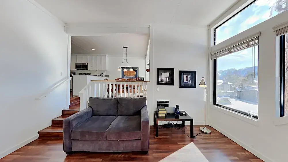 513 2 Bedroom Home